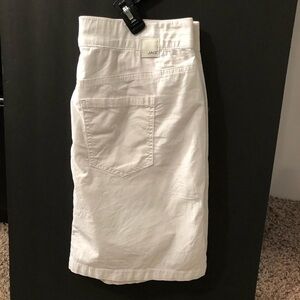 JAG White Skirt With Spandex Size 6